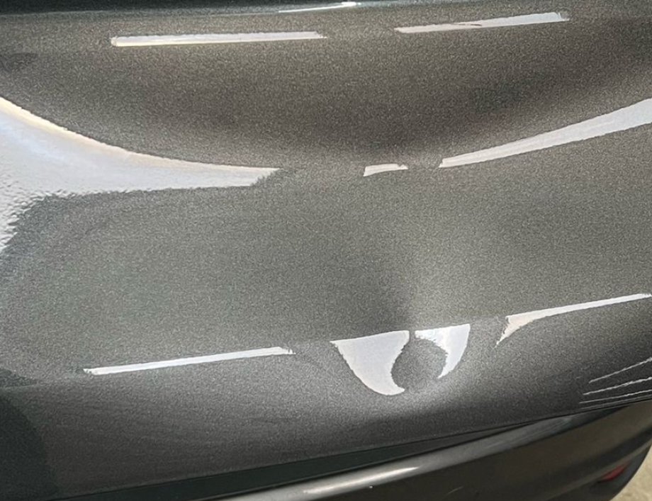 Uitdeuken zonder spuiten